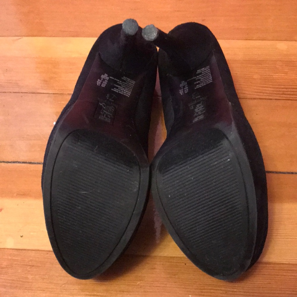 Heels - Picture 5 of 8